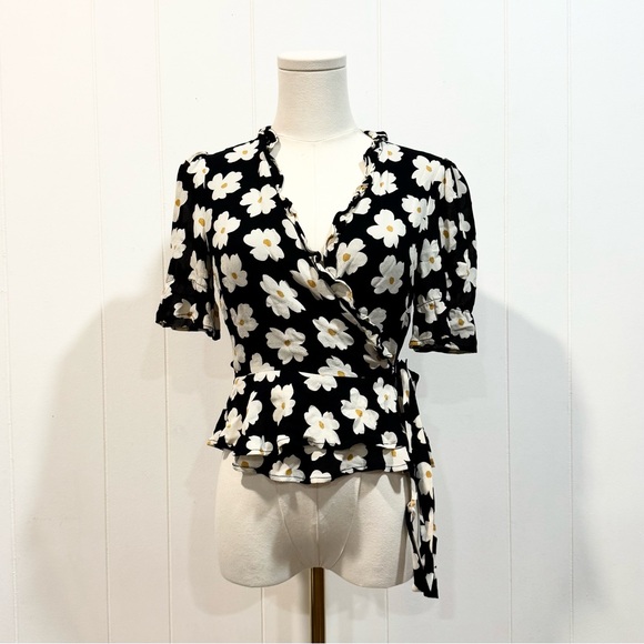 Reformation Caprice Wrap Top in Gemma Daisy - Picture 1 of 7
